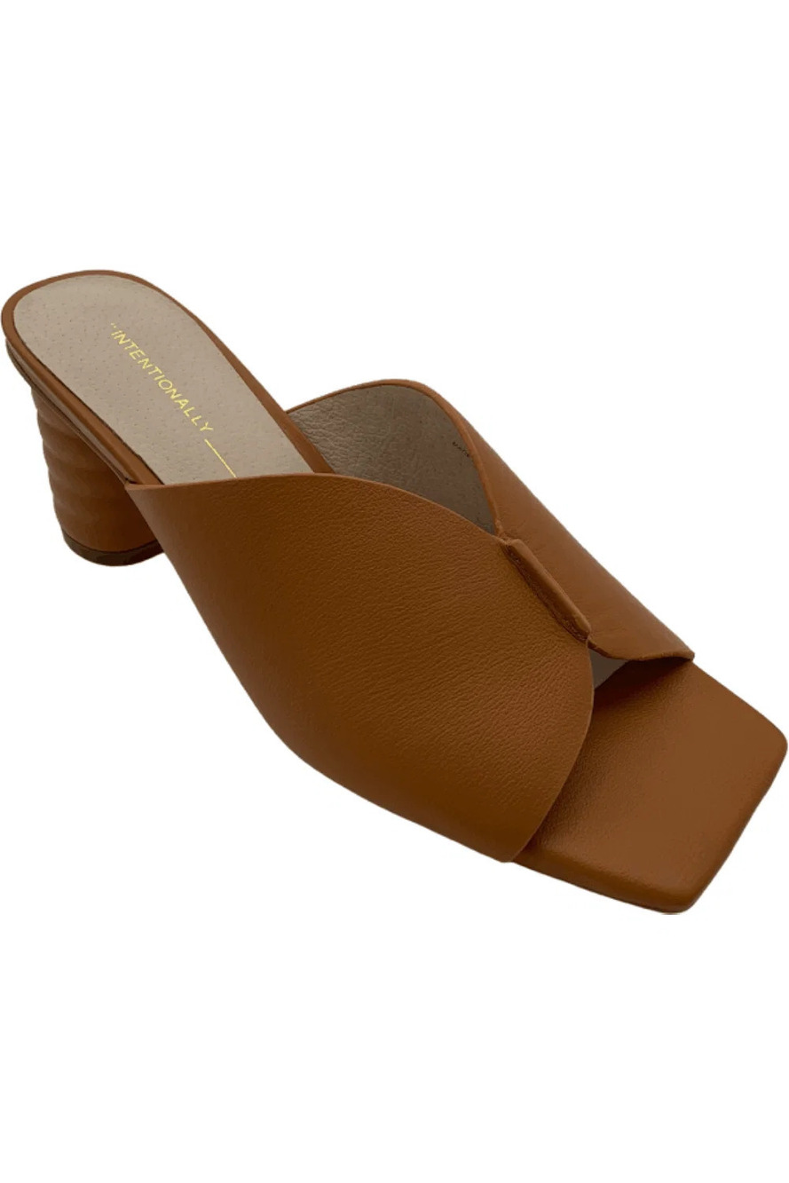 INTENTIONALLY BLANK Leather Heeled Mules Kamika Canyon - Medium